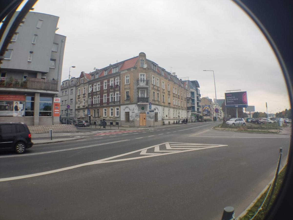 3030 Jana Spychalskiego 32 - Tanie Pokoje W Apartamencie - Samodzielne Zameldowanie - Self Check In Познань Екстер'єр фото