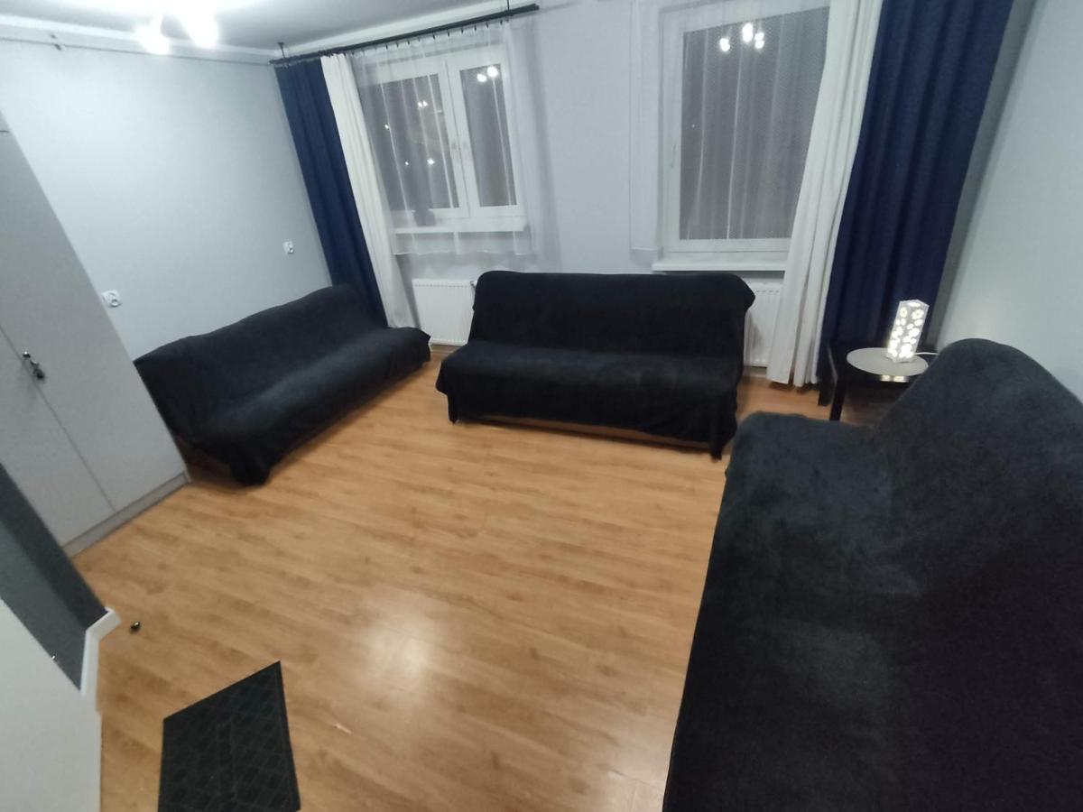 3030 Jana Spychalskiego 32 - Tanie Pokoje W Apartamencie - Samodzielne Zameldowanie - Self Check In Познань Екстер'єр фото