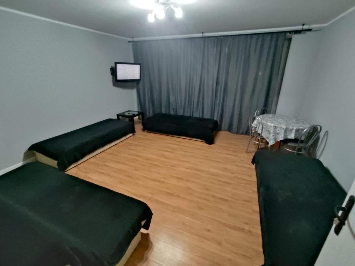 3030 Jana Spychalskiego 32 - Tanie Pokoje W Apartamencie - Samodzielne Zameldowanie - Self Check In Познань Екстер'єр фото