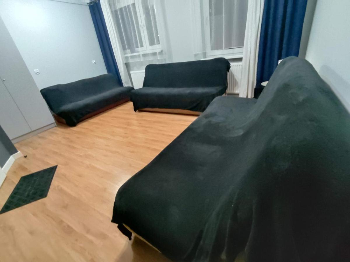 3030 Jana Spychalskiego 32 - Tanie Pokoje W Apartamencie - Samodzielne Zameldowanie - Self Check In Познань Екстер'єр фото