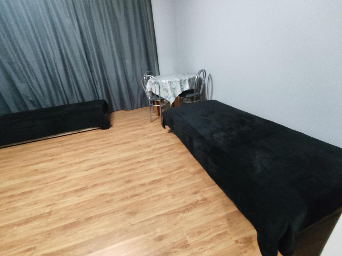 3030 Jana Spychalskiego 32 - Tanie Pokoje W Apartamencie - Samodzielne Zameldowanie - Self Check In Познань Екстер'єр фото