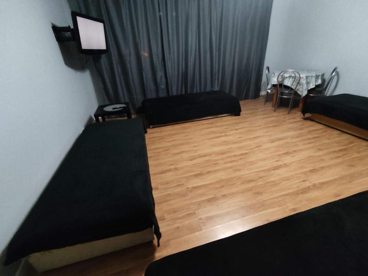 3030 Jana Spychalskiego 32 - Tanie Pokoje W Apartamencie - Samodzielne Zameldowanie - Self Check In Познань Екстер'єр фото