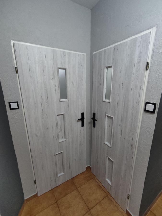 3030 Jana Spychalskiego 32 - Tanie Pokoje W Apartamencie - Samodzielne Zameldowanie - Self Check In Познань Екстер'єр фото